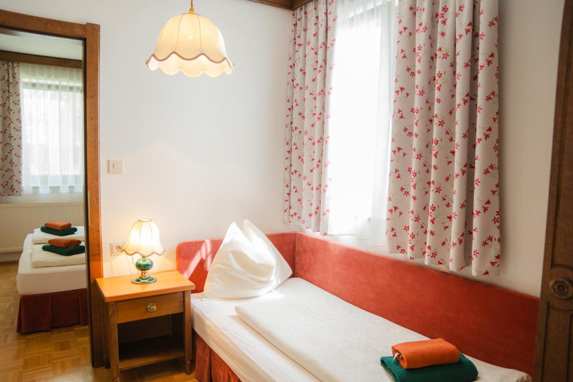 Seebad Appartements Sankt Wolfgang im Salzkammergut ภายนอก รูปภาพ